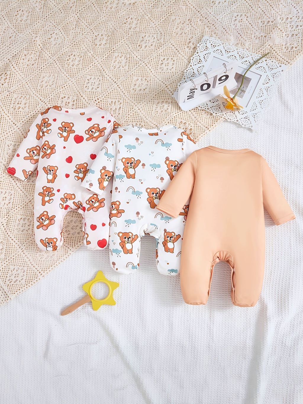 3pcs Boys' Footed Bodysuit, Baby Boy Button-Up Design with Cartoon Bear, Heart, Cloud, and Rainbow Print, Suitable for All Seasons, for Outdoor and Indoor Use, Children's Christening Outfit, Soft, Comfortable, and Stretchy Fabric, Perfect for Outdoor