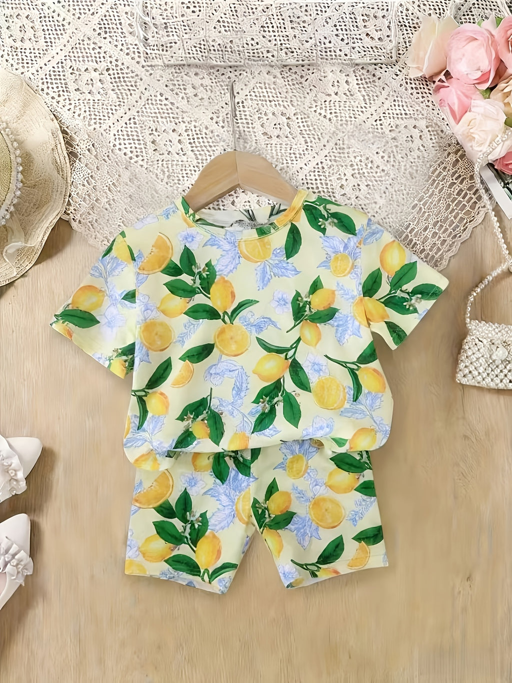 Summer New Arrival Girls Lemon Floral Print Short Sleeve Shorts Set, for Outdoor