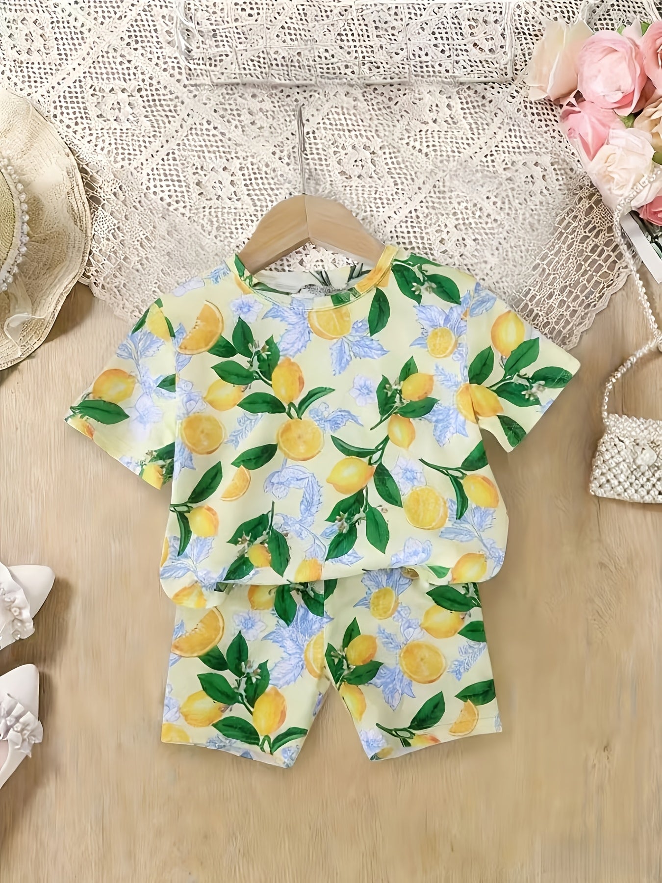 Summer New Arrival Girls Lemon Floral Print Short Sleeve Shorts Set, for Outdoor