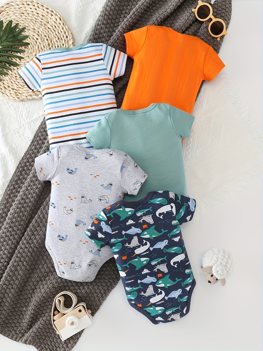 5pcs Set of New Children's Summer Short-sleeved Rompers, Featuring Adorable Cartoon All-over Printed Patterns, Suitable for 0-12 Months, for Baby Boys' Outdoor Wear, Perfect for Outdoor