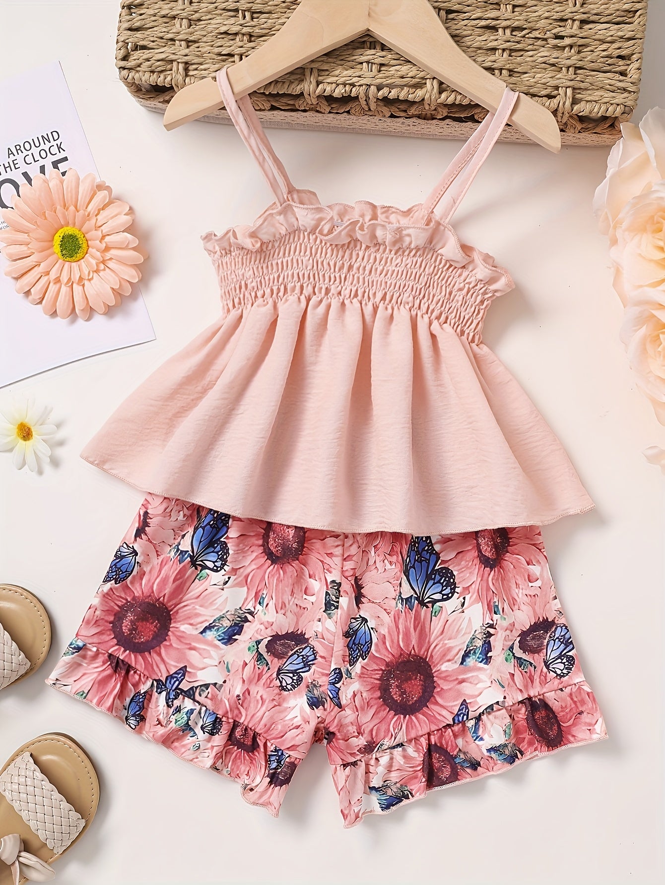 Conjunto de verano de 2 piezas para niña, top camisola de color sólido con lazo delantero y pantalones cortos con estampado floral