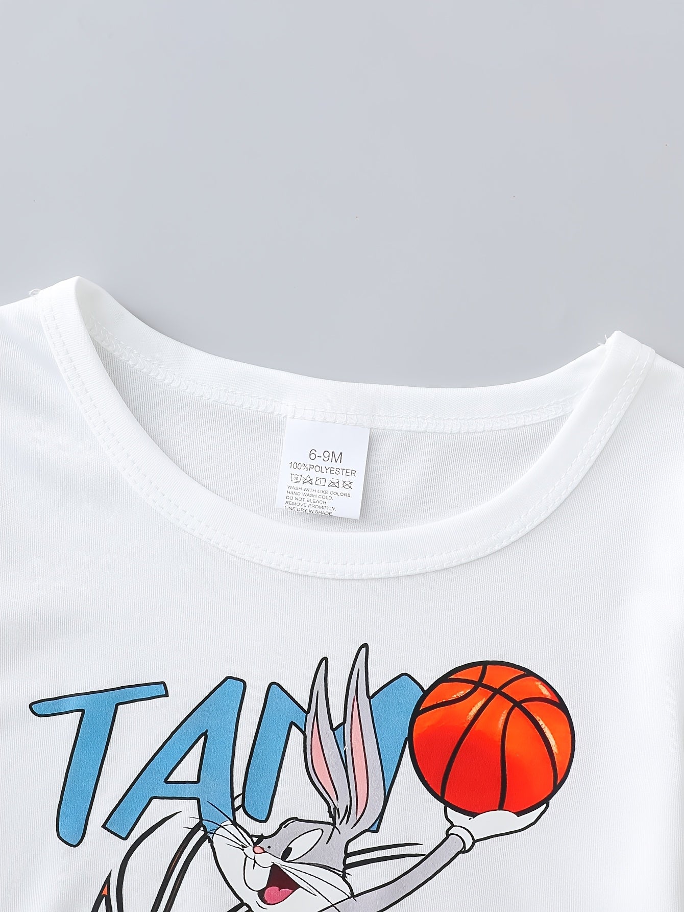 Warner Bros. Boys' Summer Fashion New Arrival: Newborn Infant Round Neck Short Sleeve T-Shirt in Refreshing White with Bugs Bunny Cartoon Sports Print, Paired with Denim Blue Shorts. Stylish and Fashionable, Made with Breathable and Skin-Friendly