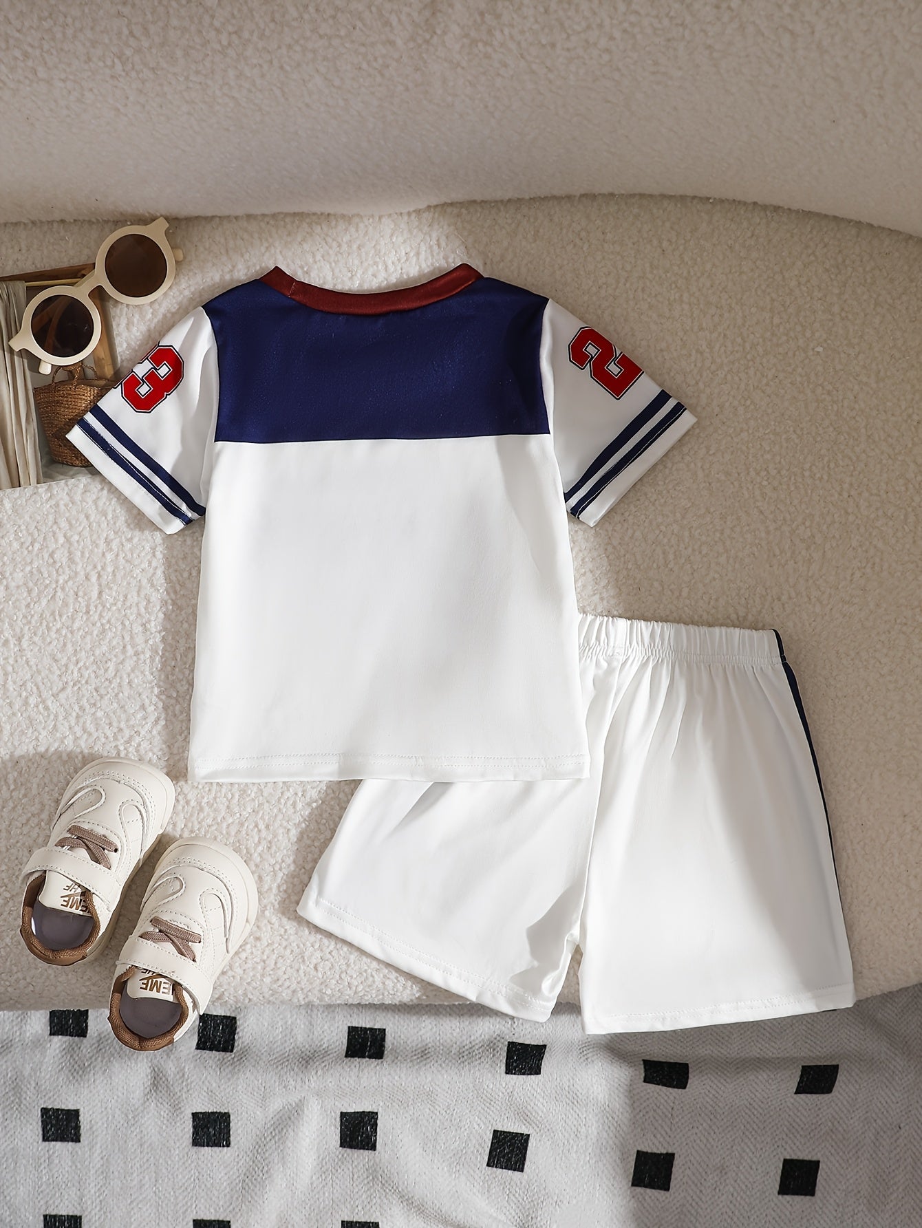 2pcs Boys' Summer Printed Short-sleeve and Shorts Set, Sporty Style, Suitable for Outdoor Activities, Perfect for Outdoor