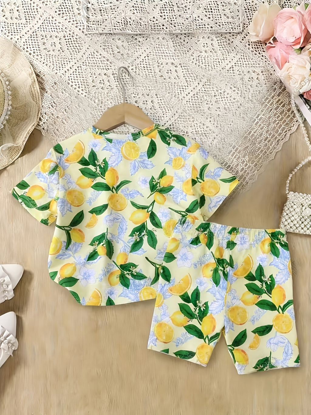 Summer New Arrival Girls Lemon Floral Print Short Sleeve Shorts Set, for Outdoor