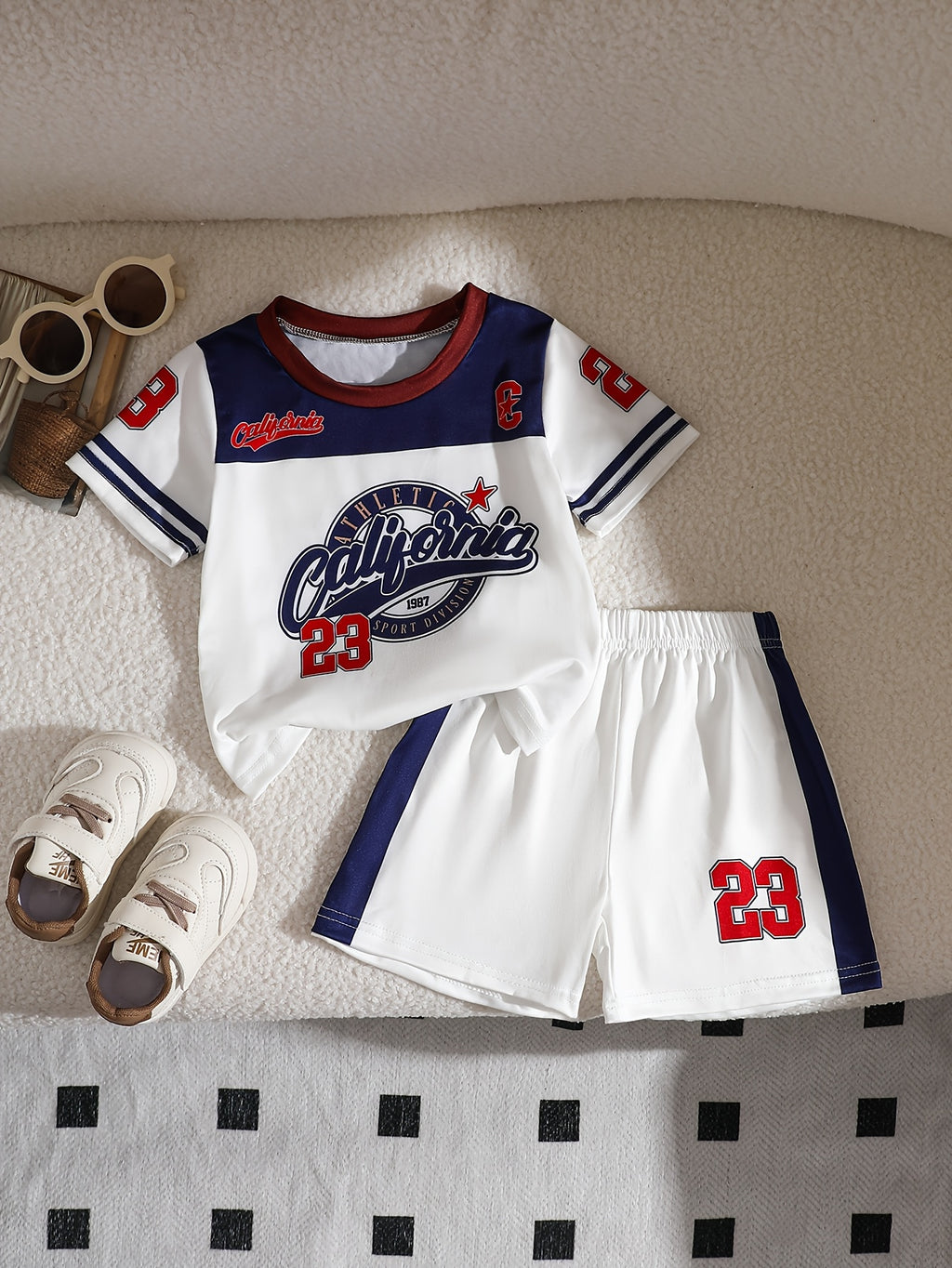 2pcs Boys' Summer Printed Short-sleeve and Shorts Set, Sporty Style, Suitable for Outdoor Activities, Perfect for Outdoor