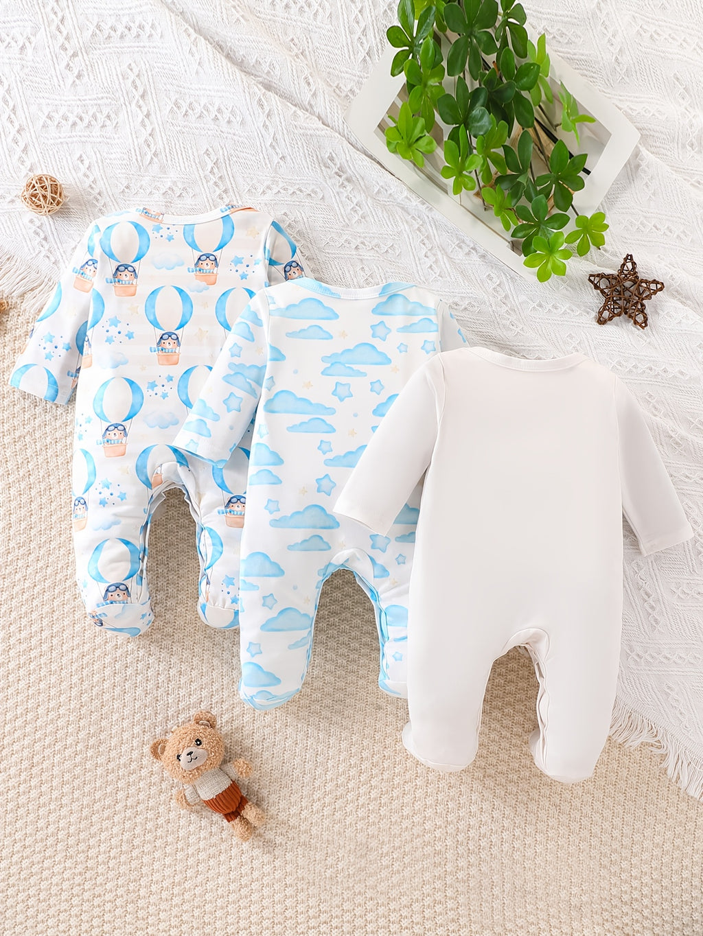 3pcs Baby Footed Onesies, Long-Sleeve Romper Suitable for All Seasons, Featuring Cute Cloud And Bear Prints, Soft And Skin-Friendly Fabric, Breathable And Sweat-Wicking, with Button Design, Perfect for Infant Baptism, for Outdoor