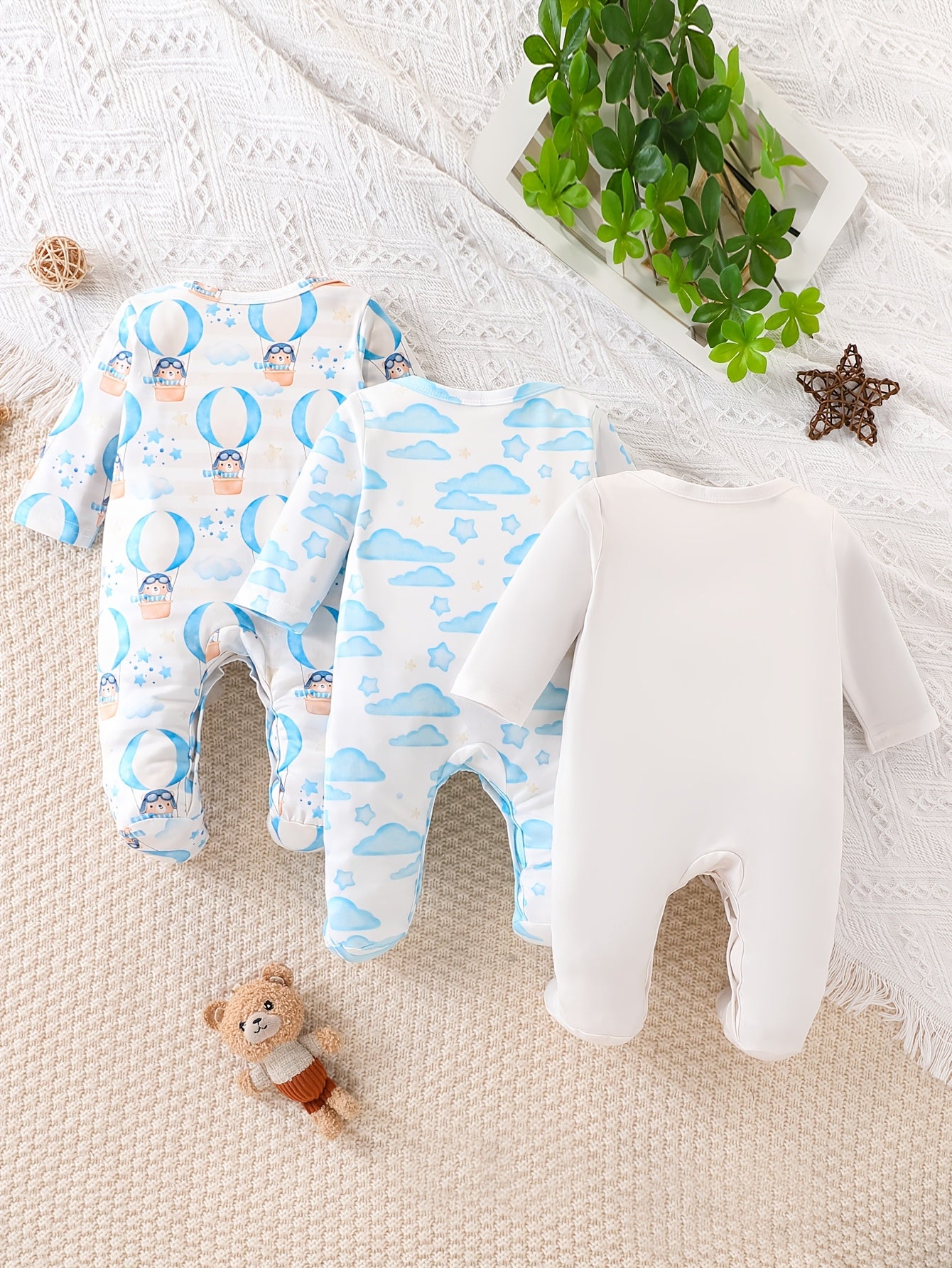 3pcs Baby Footed Onesies, Long-Sleeve Romper Suitable for All Seasons, Featuring Cute Cloud And Bear Prints, Soft And Skin-Friendly Fabric, Breathable And Sweat-Wicking, with Button Design, Perfect for Infant Baptism, for Outdoor