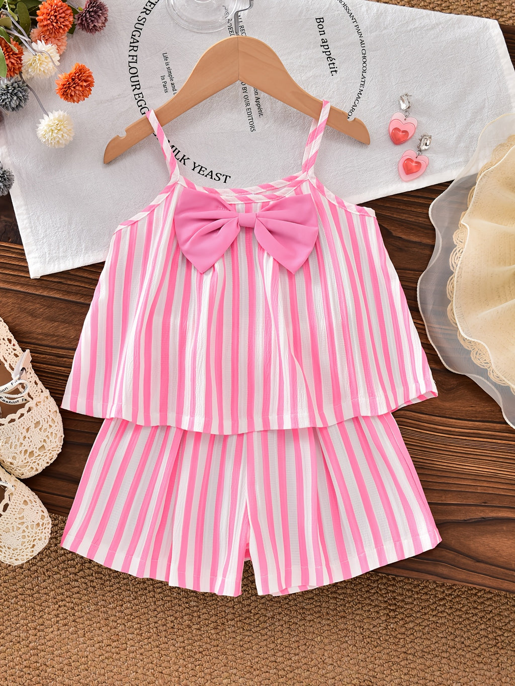 Girls' Casual Spring/Summer Pink and White Striped Bow Strap Top + Pink and White Striped Shorts 2pcs Set, Sweet and Cute Style, Loose and Comfortable Fit, Suitable for Daily Outings, Weekend Fun, and Vacations, Perfect for Outdoor