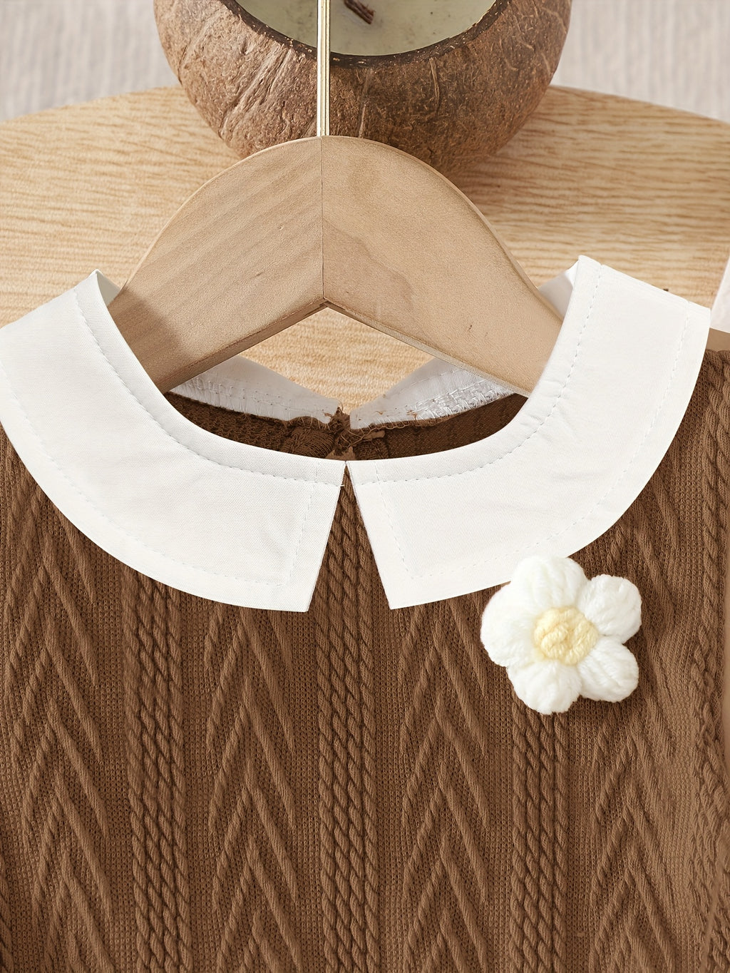 Girls' Spring/Autumn Contrast Color Set: Elegant Floral Appliqué Long-Sleeve Shirt and Pants Outfit, Perfect for Outdoor