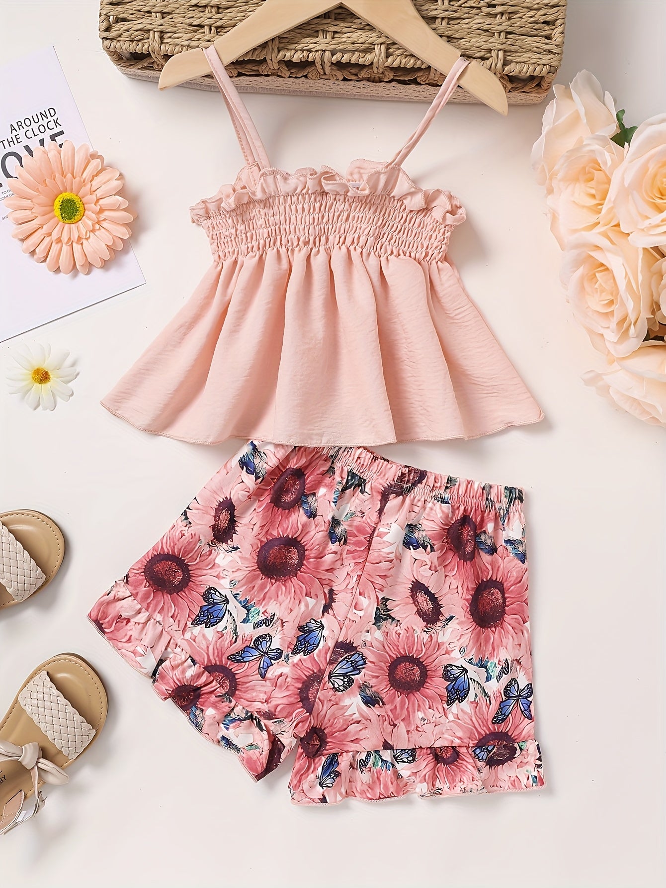 Conjunto de verano de 2 piezas para niña, top camisola de color sólido con lazo delantero y pantalones cortos con estampado floral